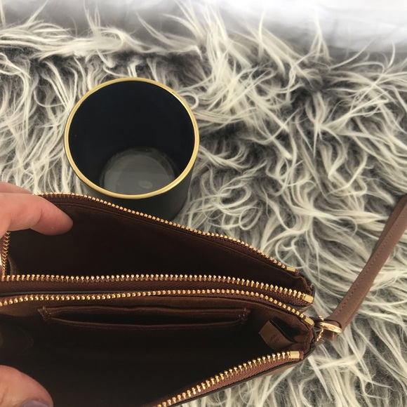 NWT Coach Double Corner Zip Wrislet - Picture 9 of 12